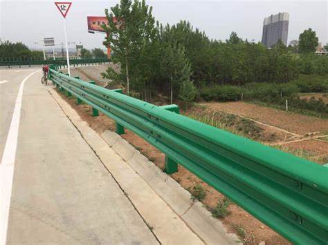 孝感波形护护栏怎么分类？