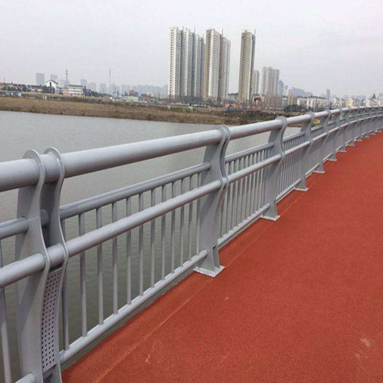 路路护栏