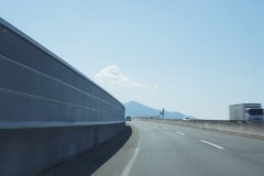 公路声樊篱哪家比力好？